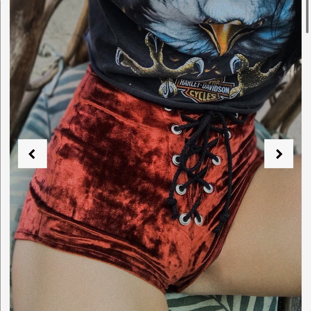 Backbite Hot Shorts